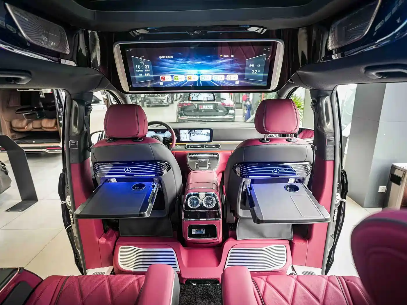 Mercedes-Benz Vito 2026 2024 2.0T Business 7-Seater