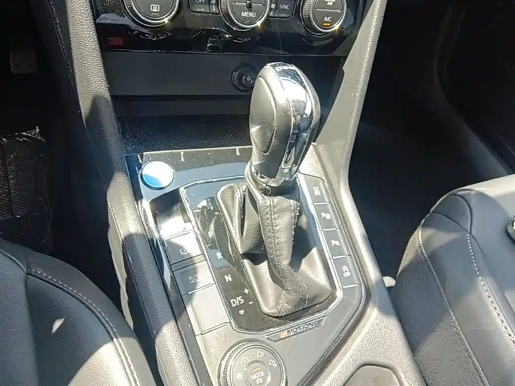Volkswagen Tharu 2019 Model 330TSI 4WD Flagship Edition China VI фото 14