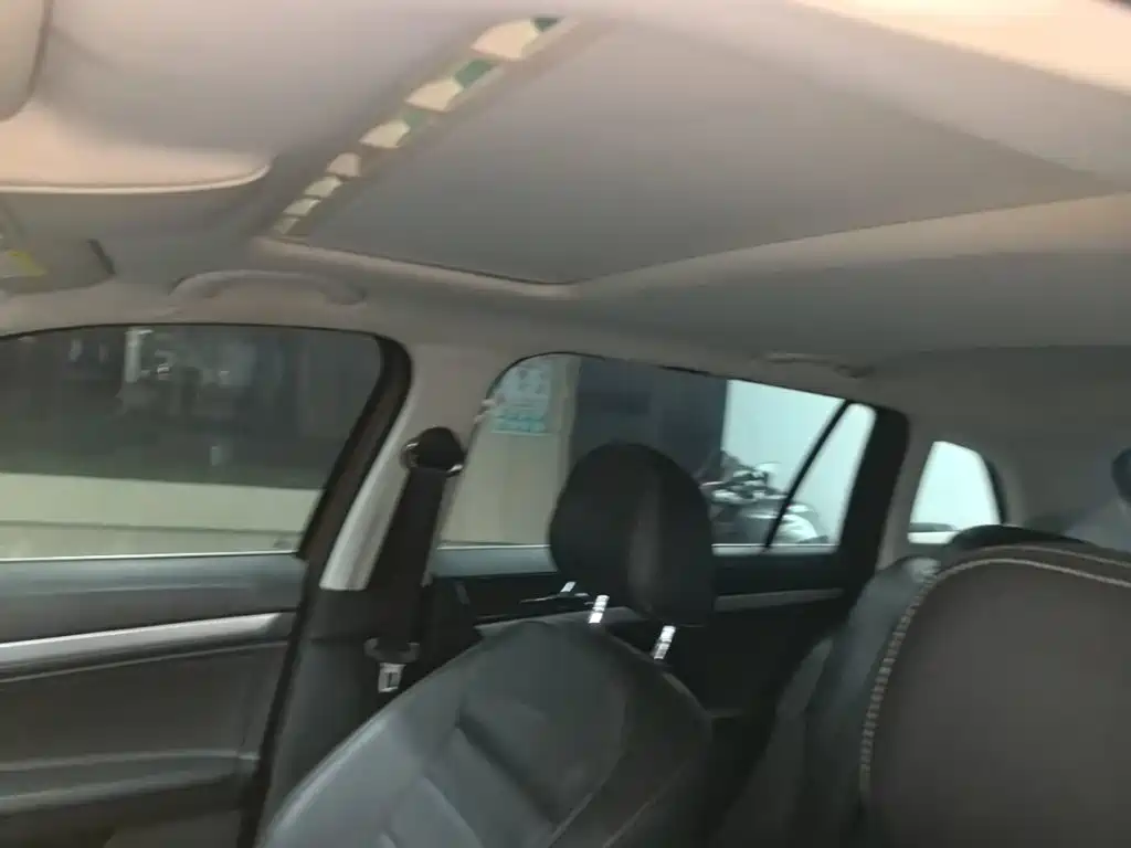 Photo 18 - Volkswagen Lavida Tour