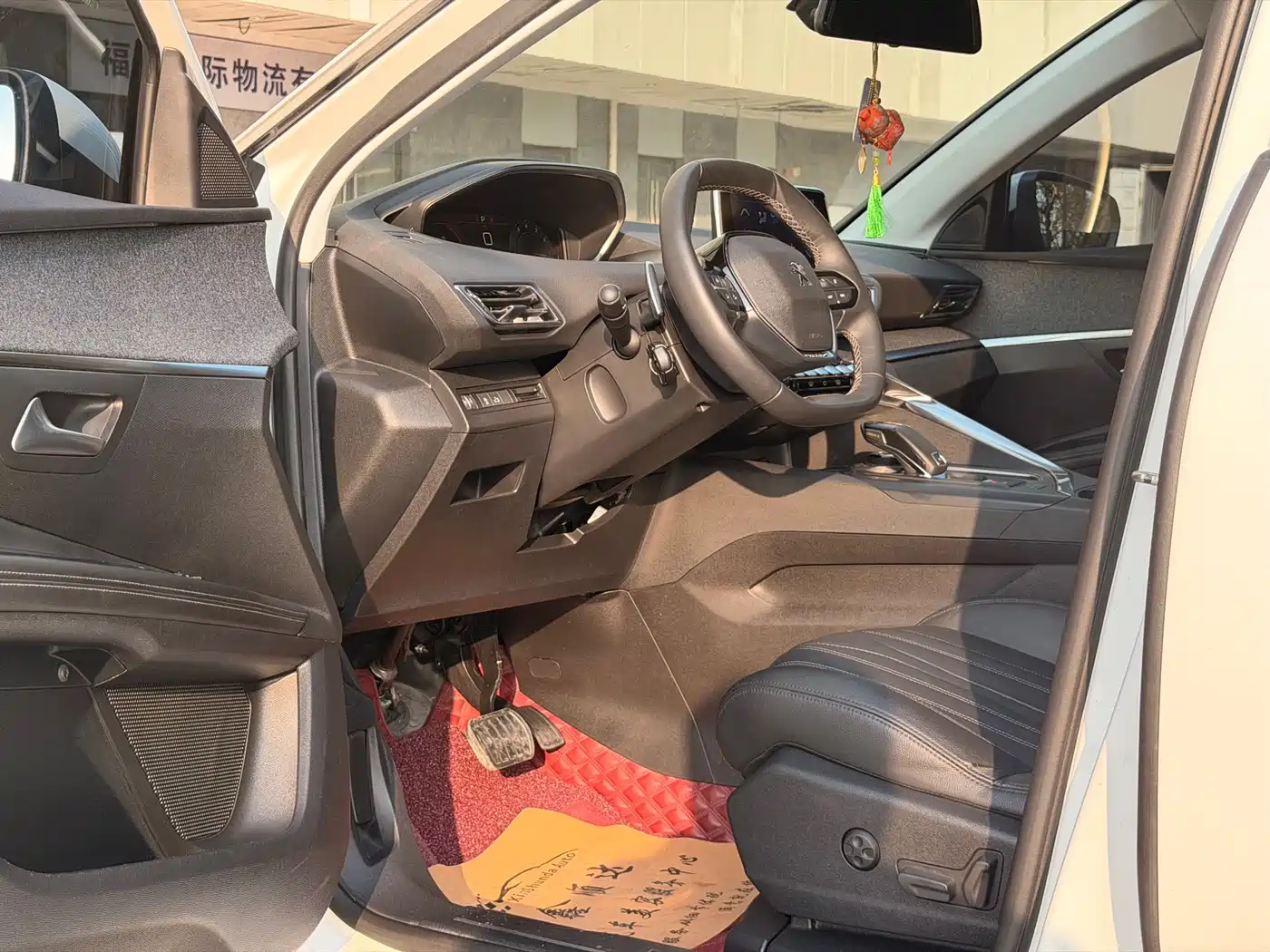 Peugeot 5008 2017 380THP 7-seat Luxury Edition фото 5