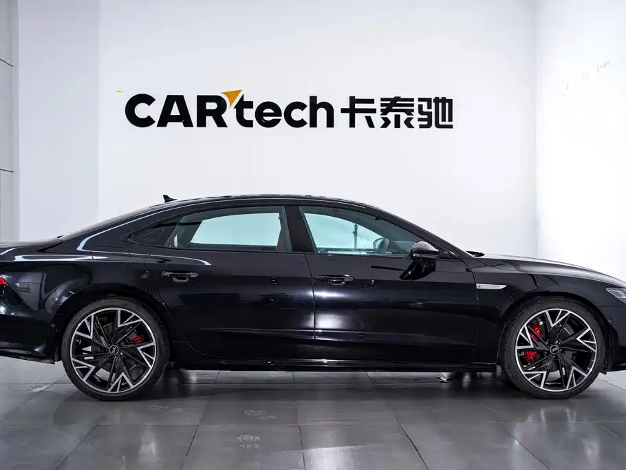 Audi A7L 2025 2024 45 TFSI quattro Black Warrior Edition