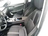 Photo 16 - Honda Civic