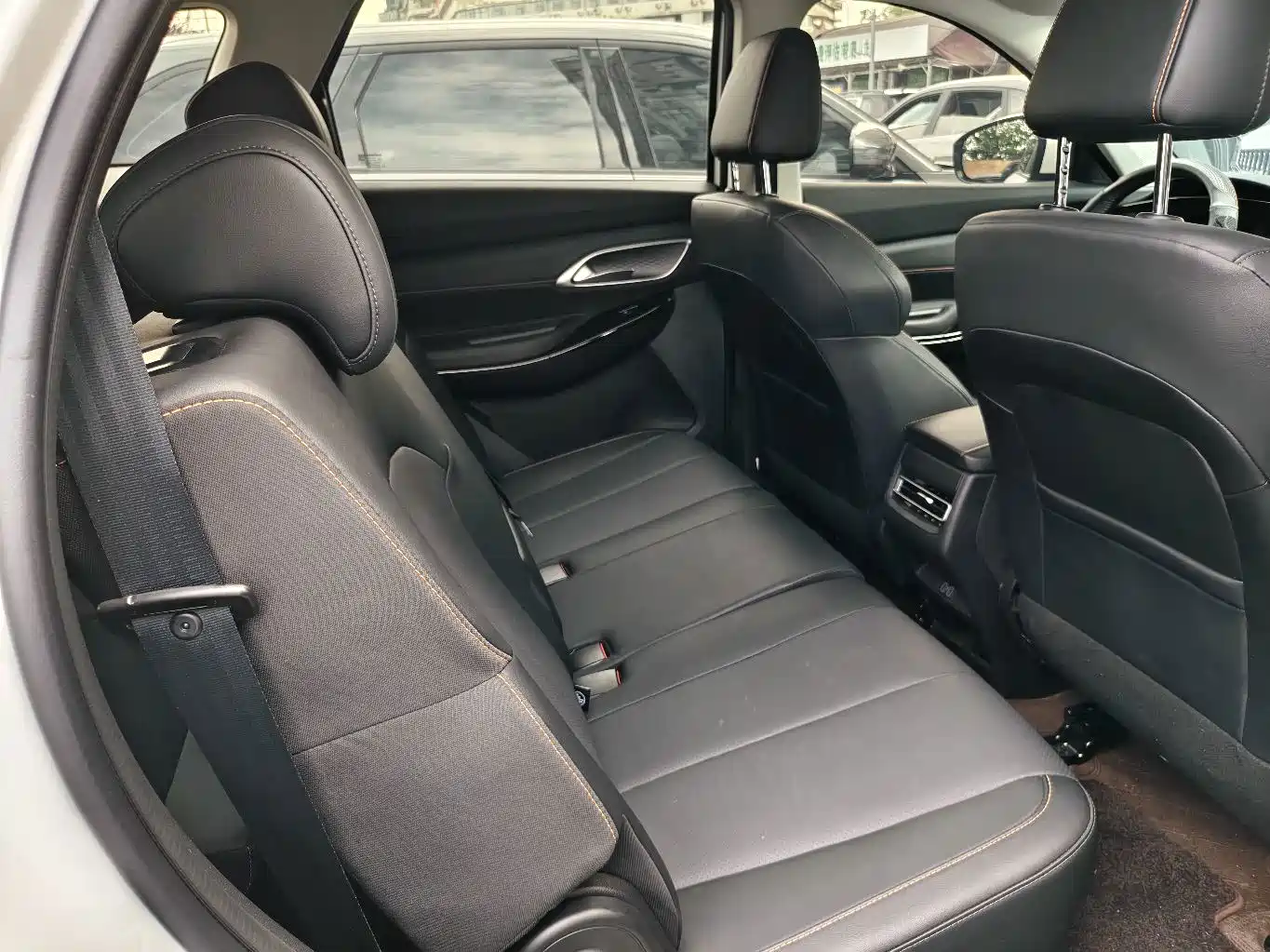 Changan CS75 2025 2025 Model PRO 1.5T Deluxe 7-seater