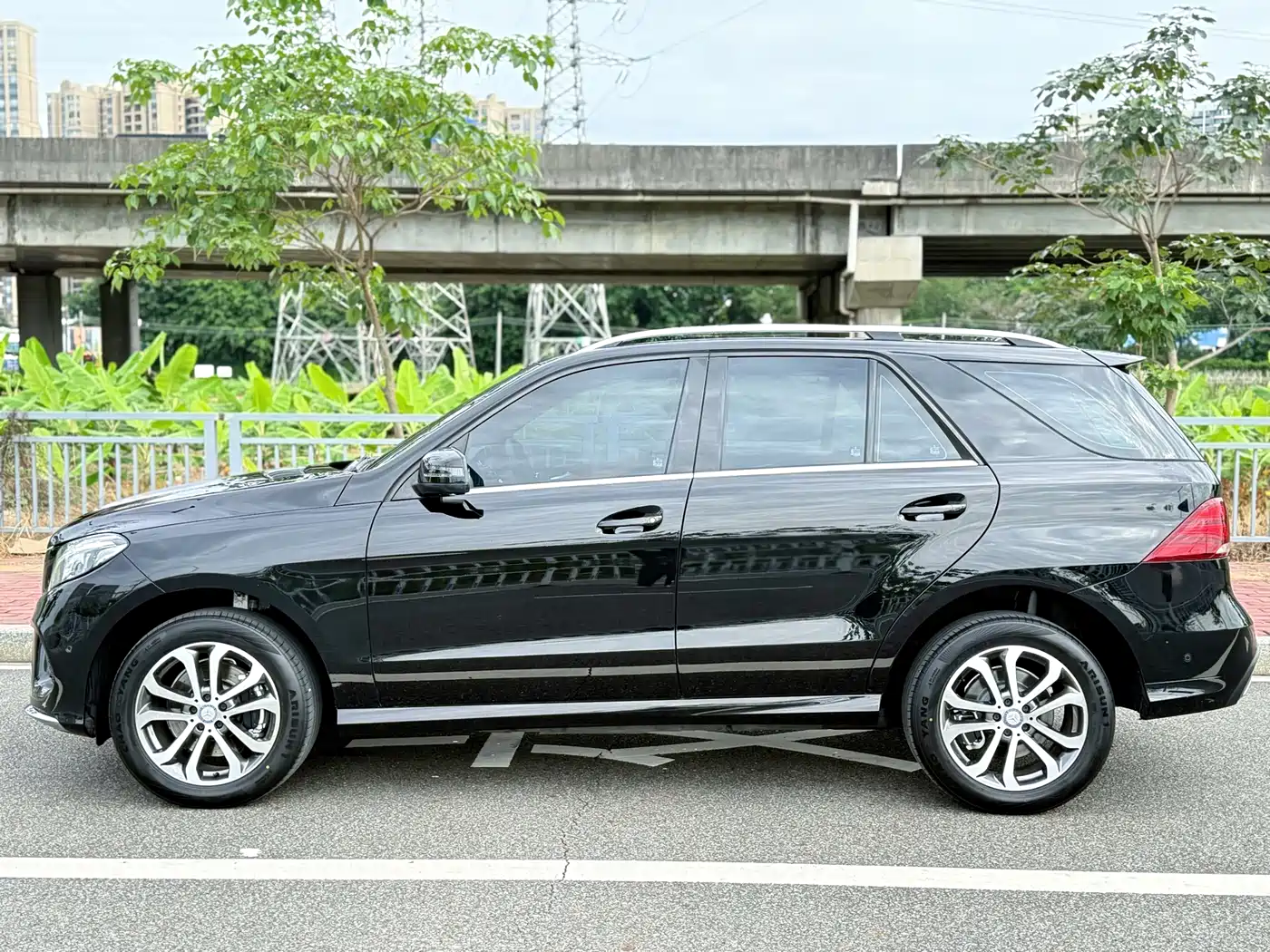 Mercedes-Benz GLE 2017 GLE 320 4MATIC Dynamic фото 2