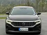 Photo 2 - Volkswagen Passat