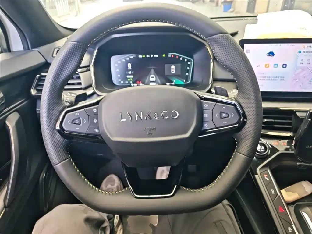 Lynk & Co 06 2023 Remix 1.5T Power Halo фото 11