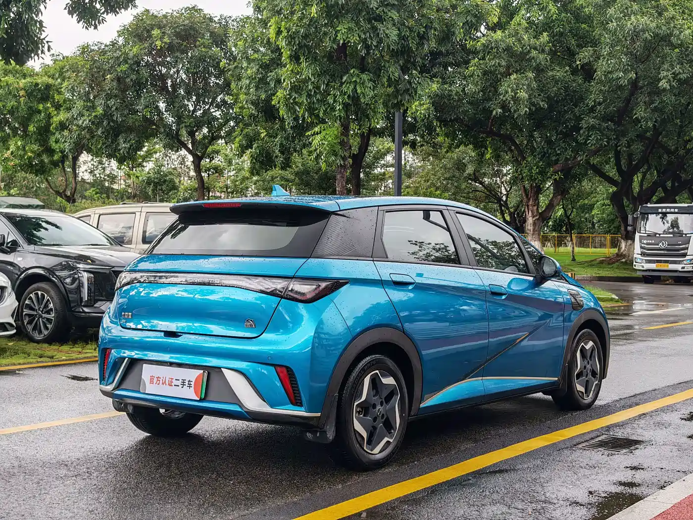 BYD Dolphin 2022 2021 Model 405km Fashion Edition