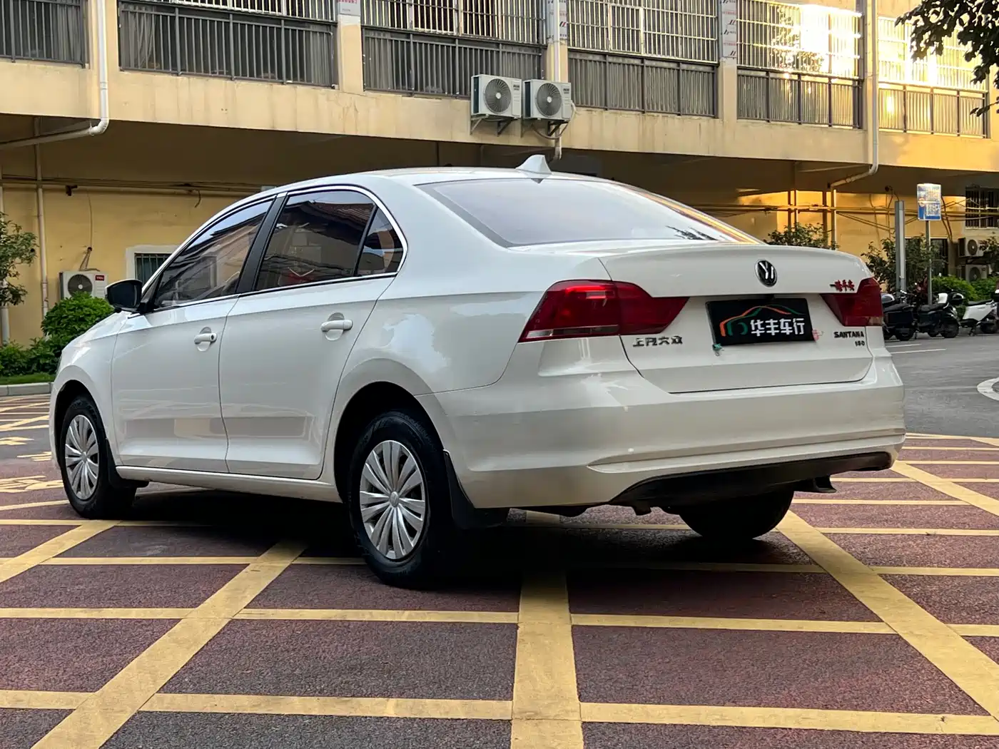 Volkswagen Santana 2016 1.6L Automatic Trend Edition фото 6