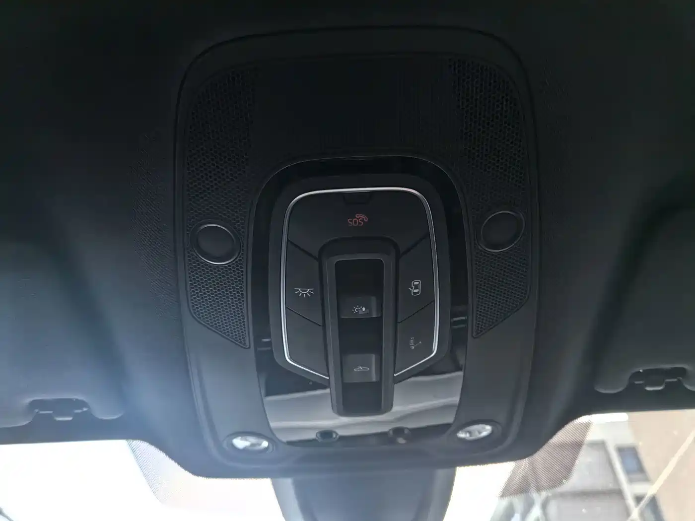 Фото 28 - Audi Q5L