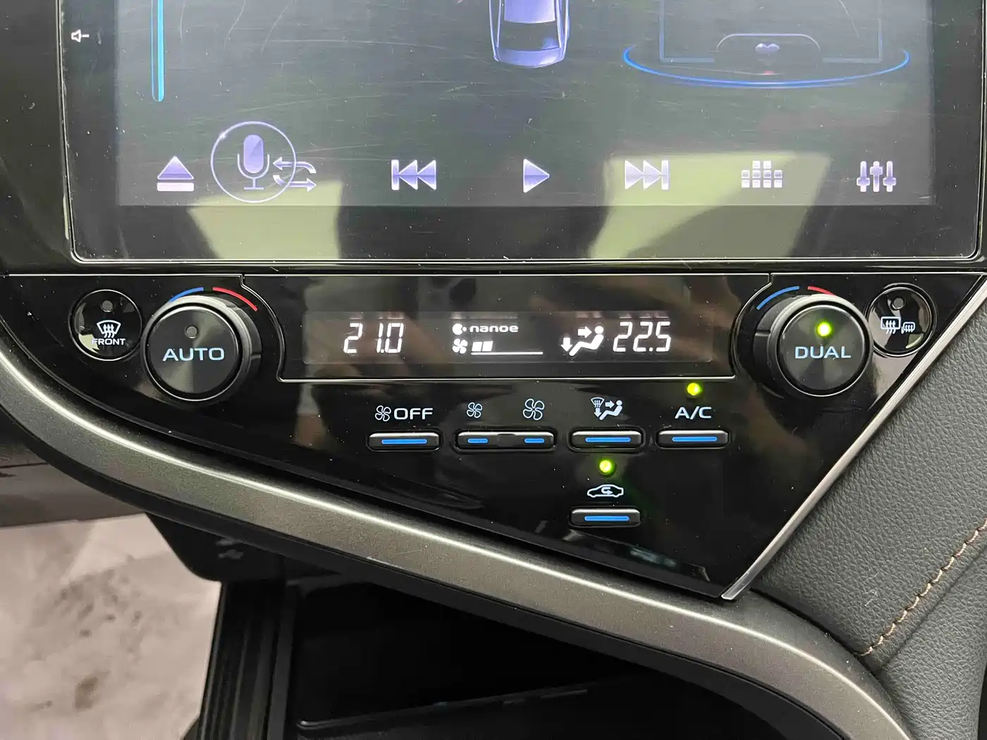 Toyota Camry 2018 2.0G Luxury Edition фото 8