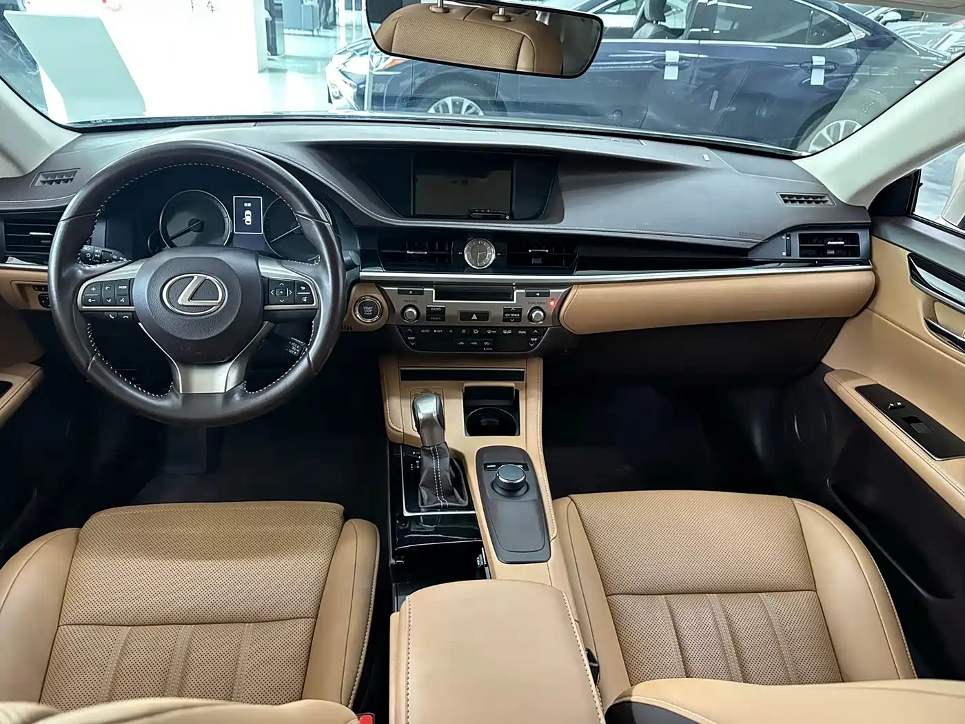 Lexus ES 2015 200 Elite Edition фото 11