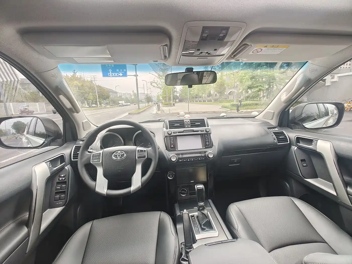 Toyota Prado 2016 2.7L Auto Standard Edition фото 6
