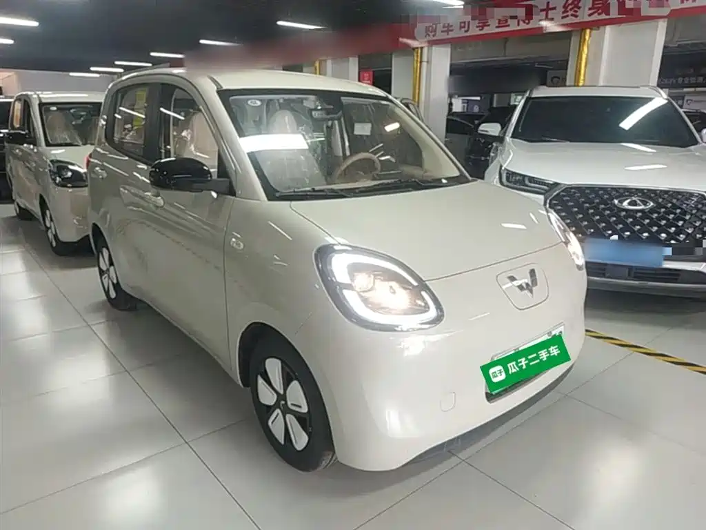 Wuling Motors Hongguang MINIEV 2026 2025 4-Door Advanced