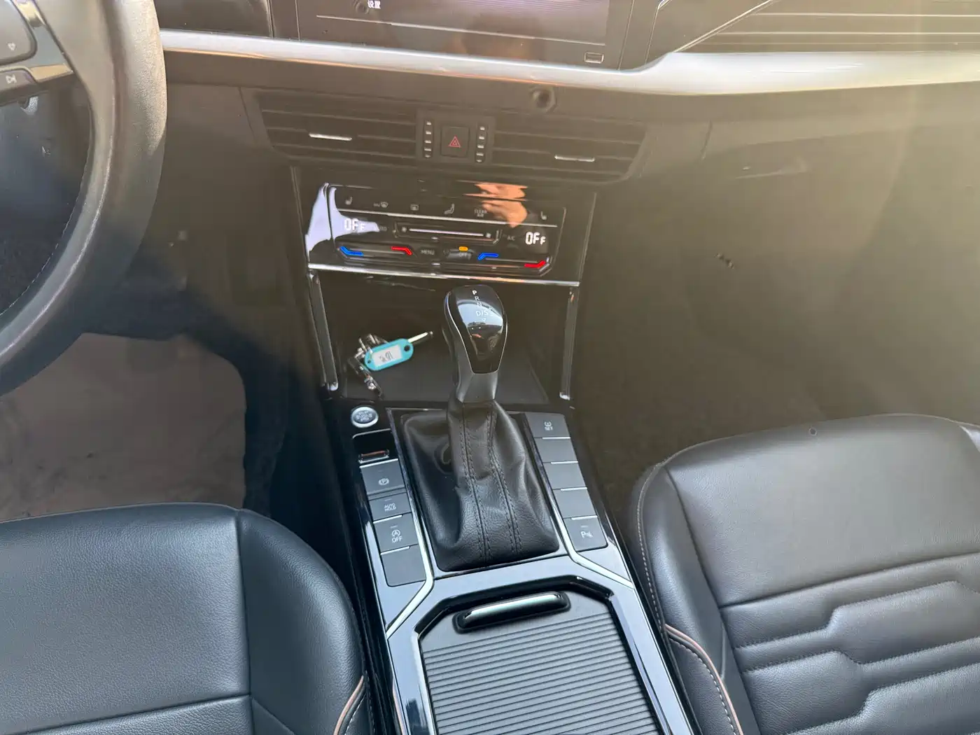 Volkswagen Passat 2021 Model 330TSI Elite Edition фото 7