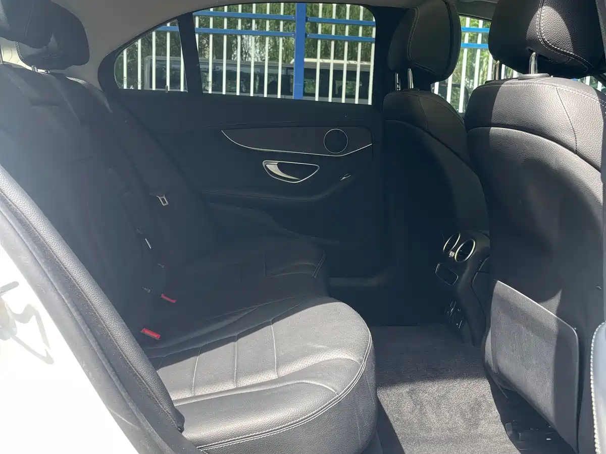 Mercedes-Benz C-Class 2020 Facelift C 260 L Sport фото 14