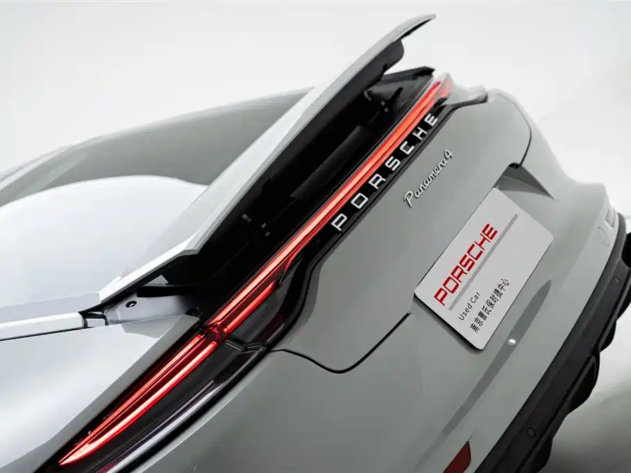 Porsche Panamera 2023 Panamera 4 Executive Long Wheelbase 2.9T фото 9