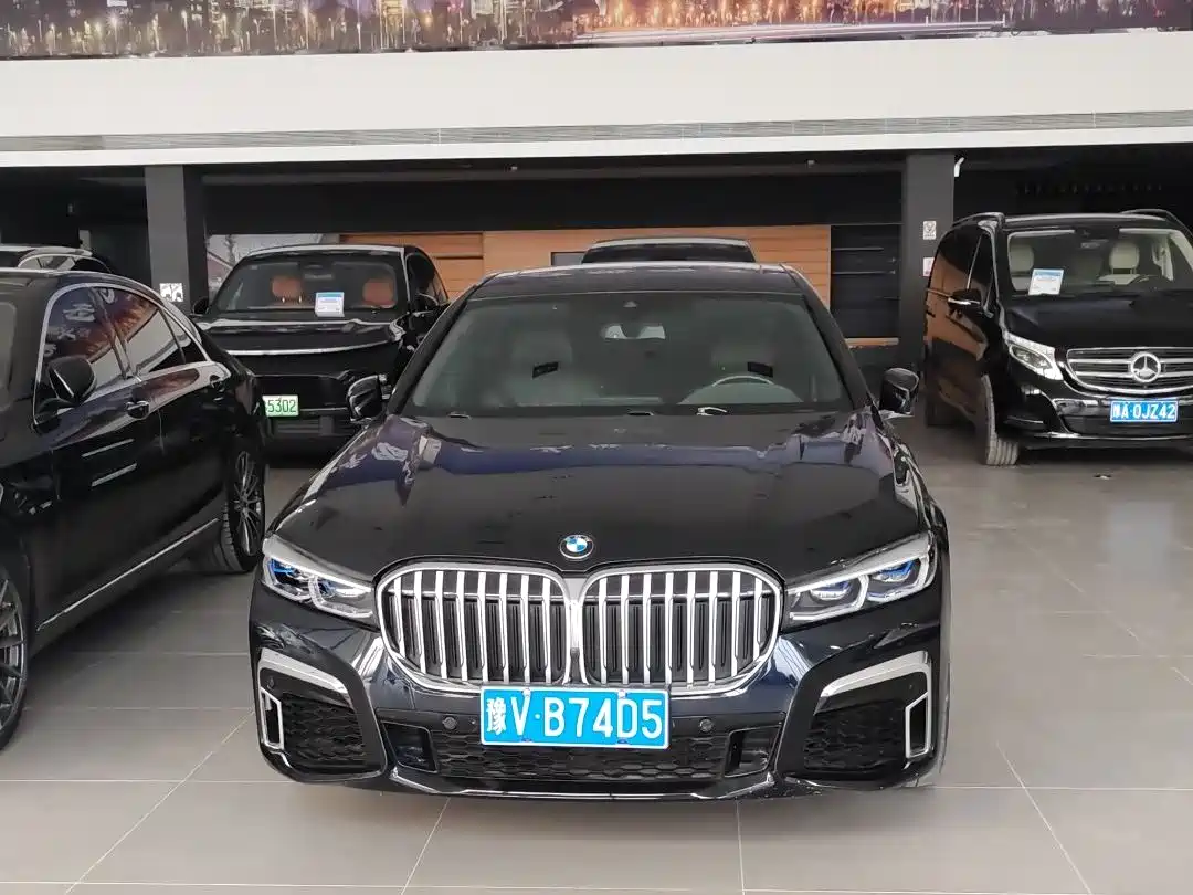 BMW 7 SERIES