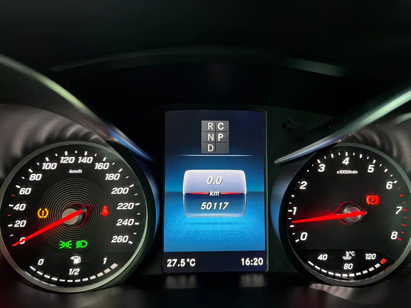 Mercedes-Benz V-Class 2022 V 260 Pilot Edition фото 7