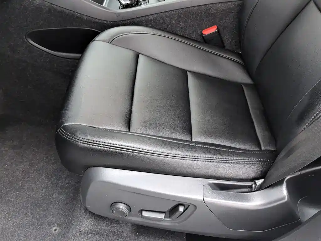 Фото 20 - Volvo XC40
