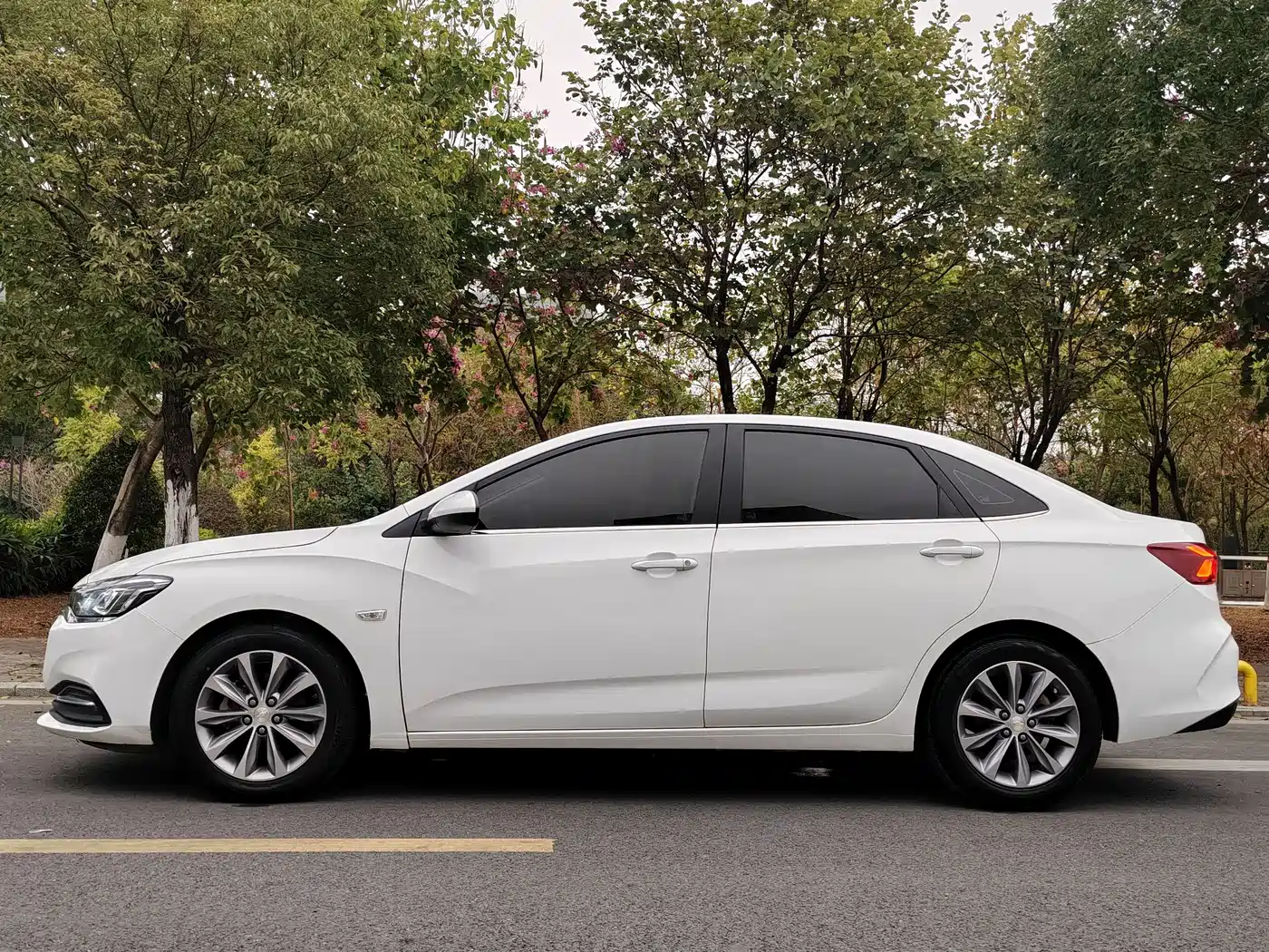 Chevrolet Monza 2021 320 Auto Enjoy Sunroof Edition фото 16