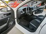 Photo 8 - Volkswagen Lavida