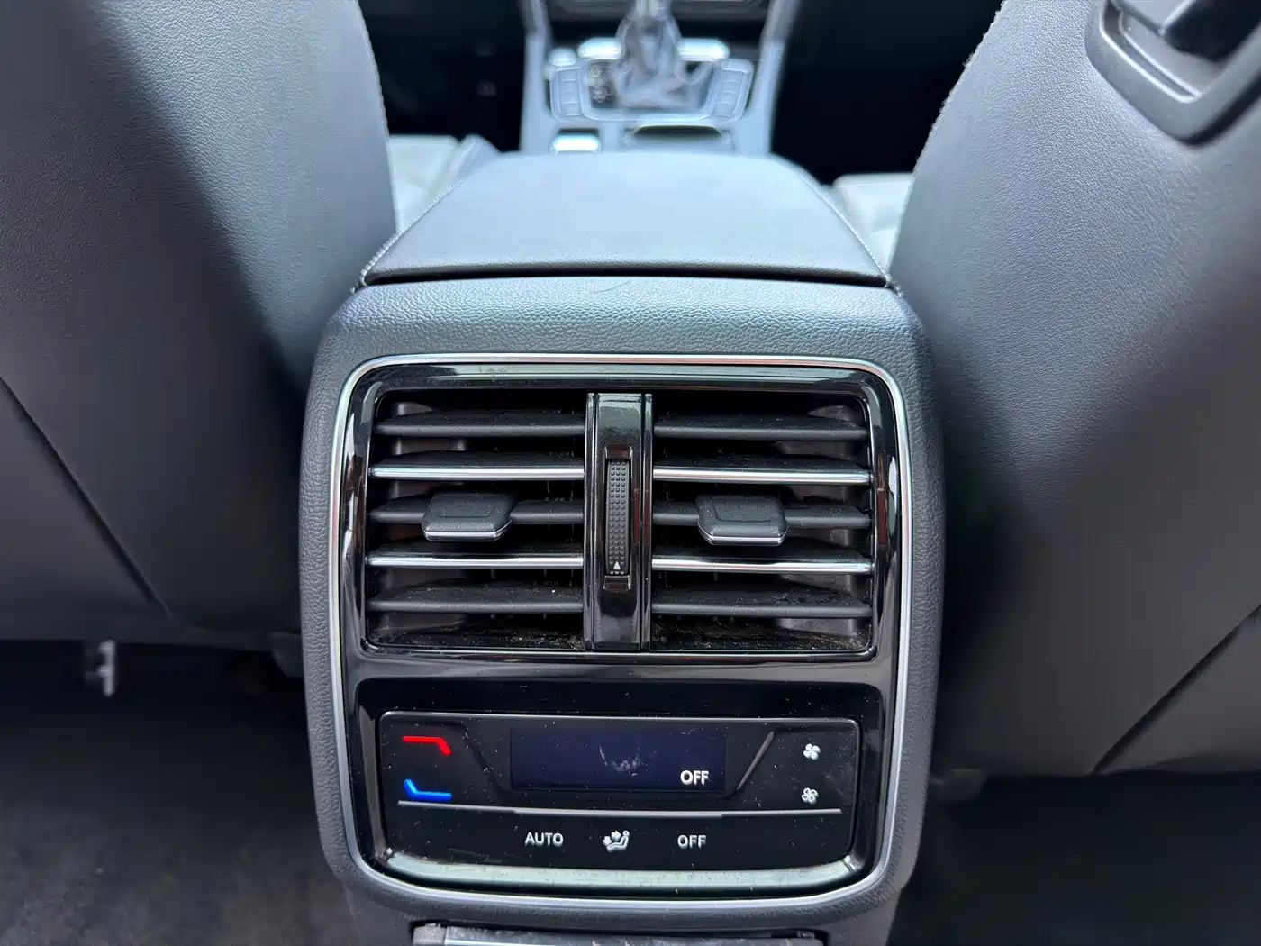 Volkswagen Magotan 2023 2 Million Units Anniversary Edition 330TSI DSG Leading Type фото 14