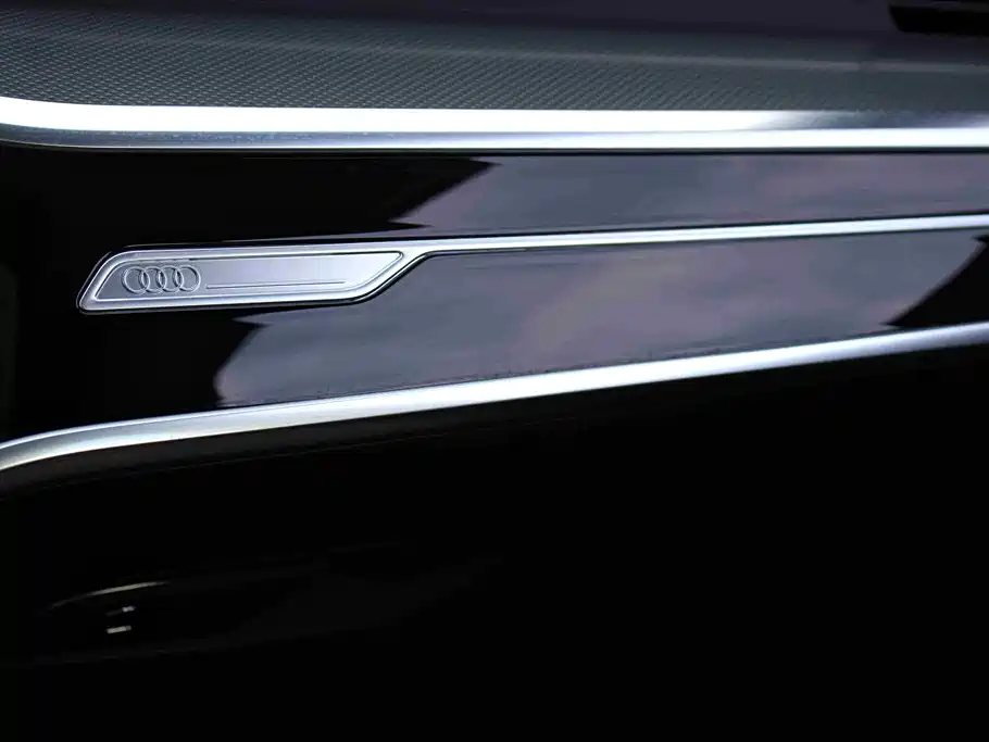 Audi A6L 2021 40 TFSI Luxury Sport фото 8