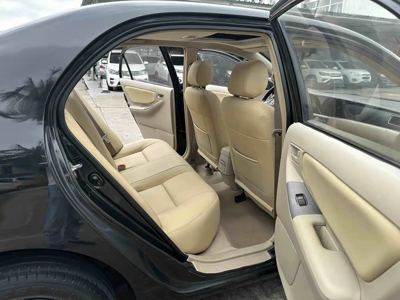 Toyota Corolla 2013 1.6L Automatic Excellence Edition фото 11