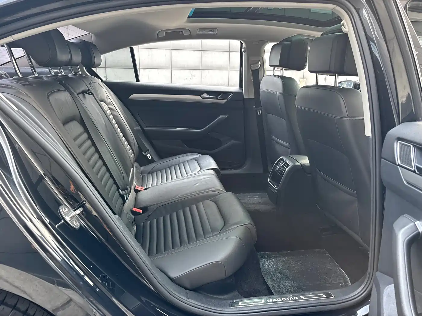 Volkswagen Magotan 2018 330TSI DSG Leading фото 23