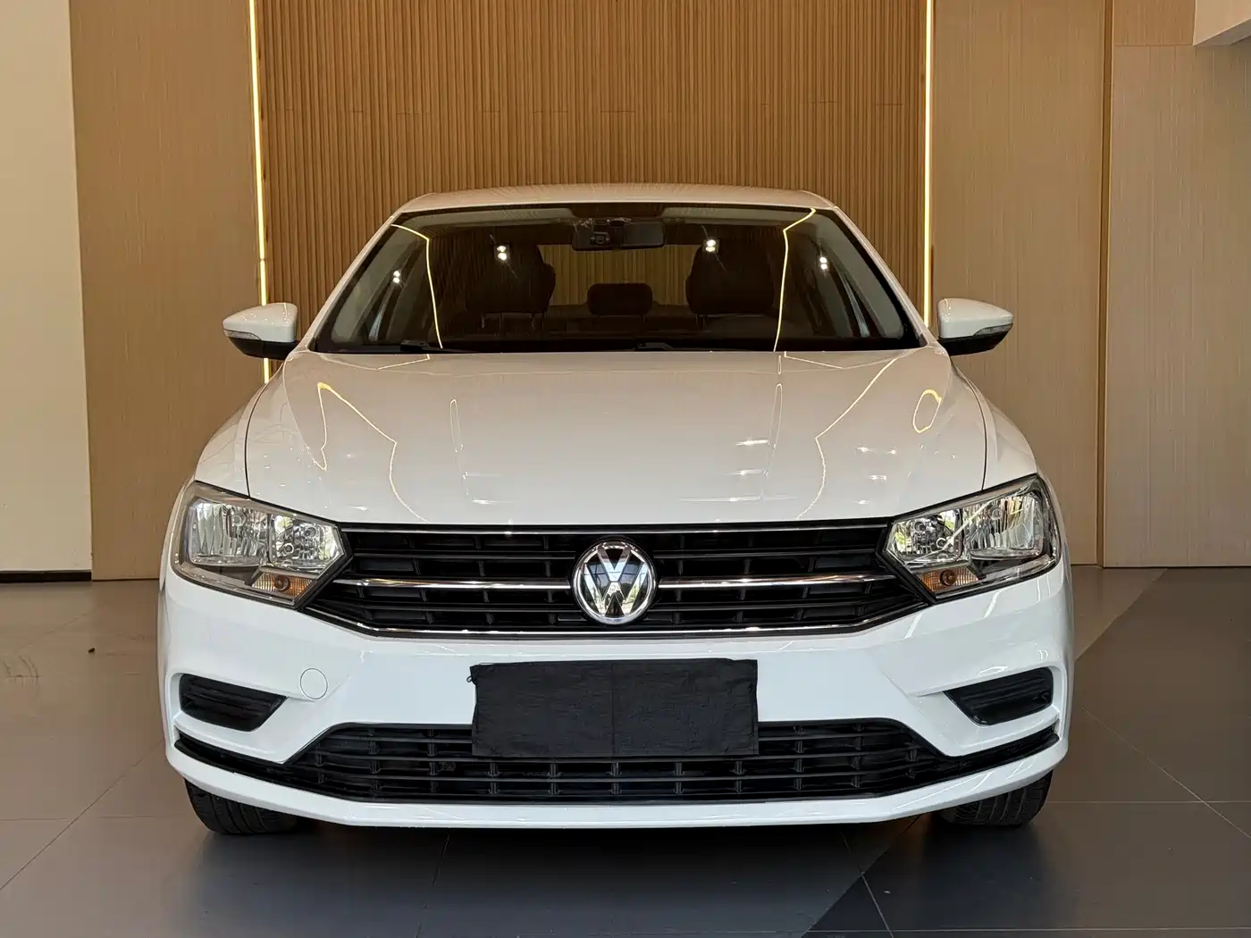 Volkswagen Bora 2018 1.5L Automatic Fashion фото 2