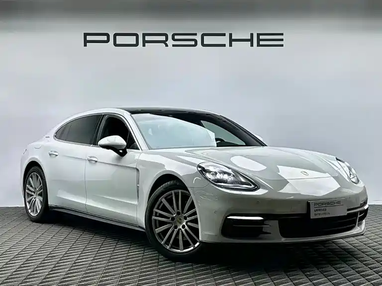 Porsche Panamera 2017 Panamera 4 Executive Long Wheelbase 3.0T фото 3