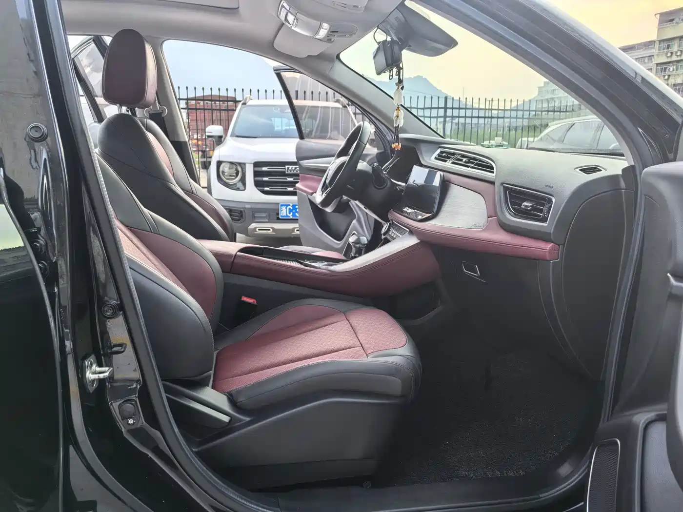 Dongfeng Aeolus Dongfeng Fengshen AX7 2021 2021 PRO 1.6T Automatic Honor Edition