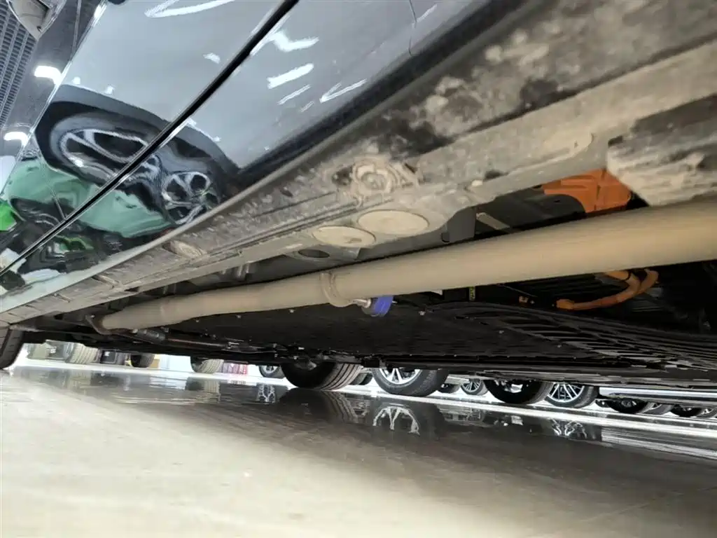 Lynk & Co 10 EM-P 2025 Model 120km Base Version фото 22