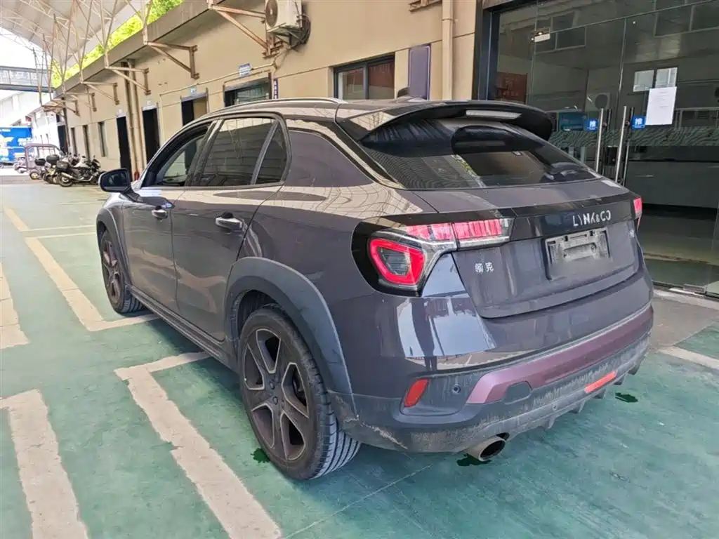 Lynk & Co 02 2019 High Energy Edition 2.0T Automatic 2WD Shine China VI фото 5