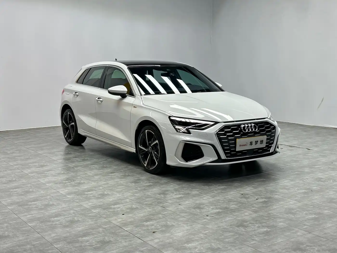 Audi A3 2024 Model Sportback 35 TFSI Fashion Sport фото 3