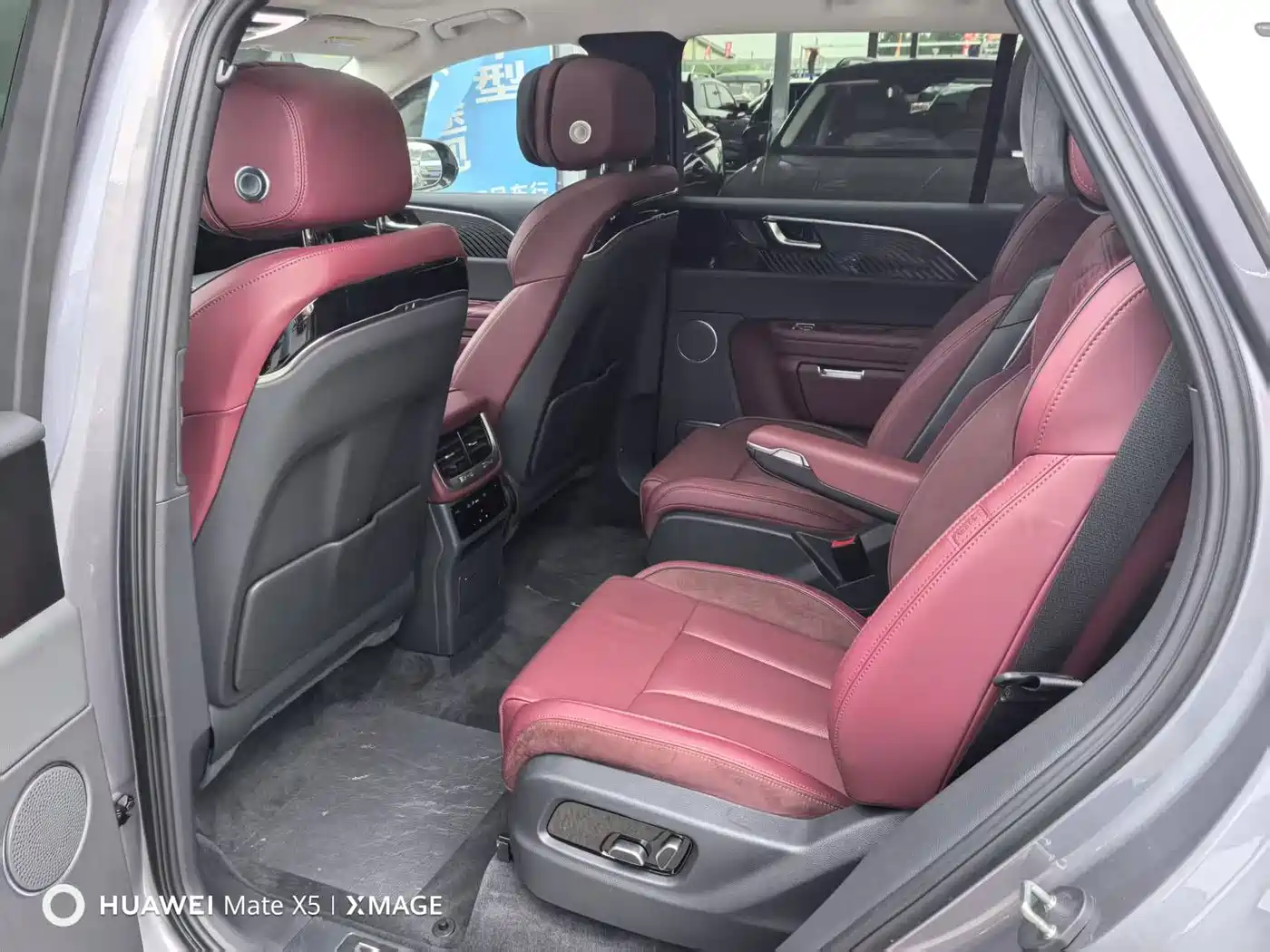 Hongqi E-HS9 2022 690km Qi Xiang Edition (6-seater) фото 5