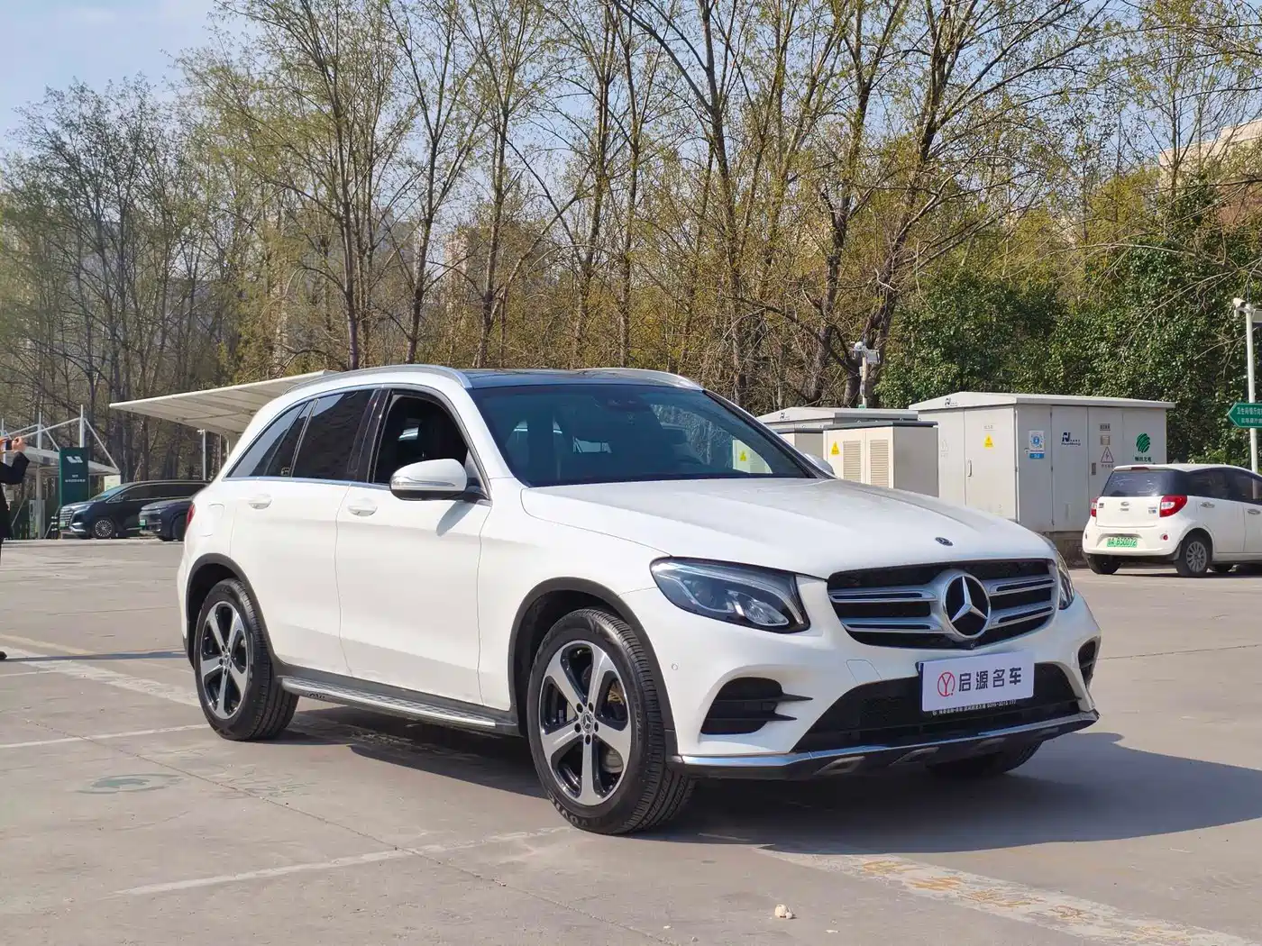 Mercedes-Benz GLC 2017 GLC 260 4MATIC Luxury фото 3