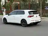 Photo 6 - Volkswagen Golf