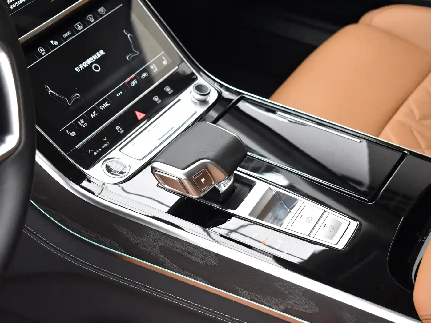 Audi A8 2022 A8L Horch Founder's Edition Legendary фото 9