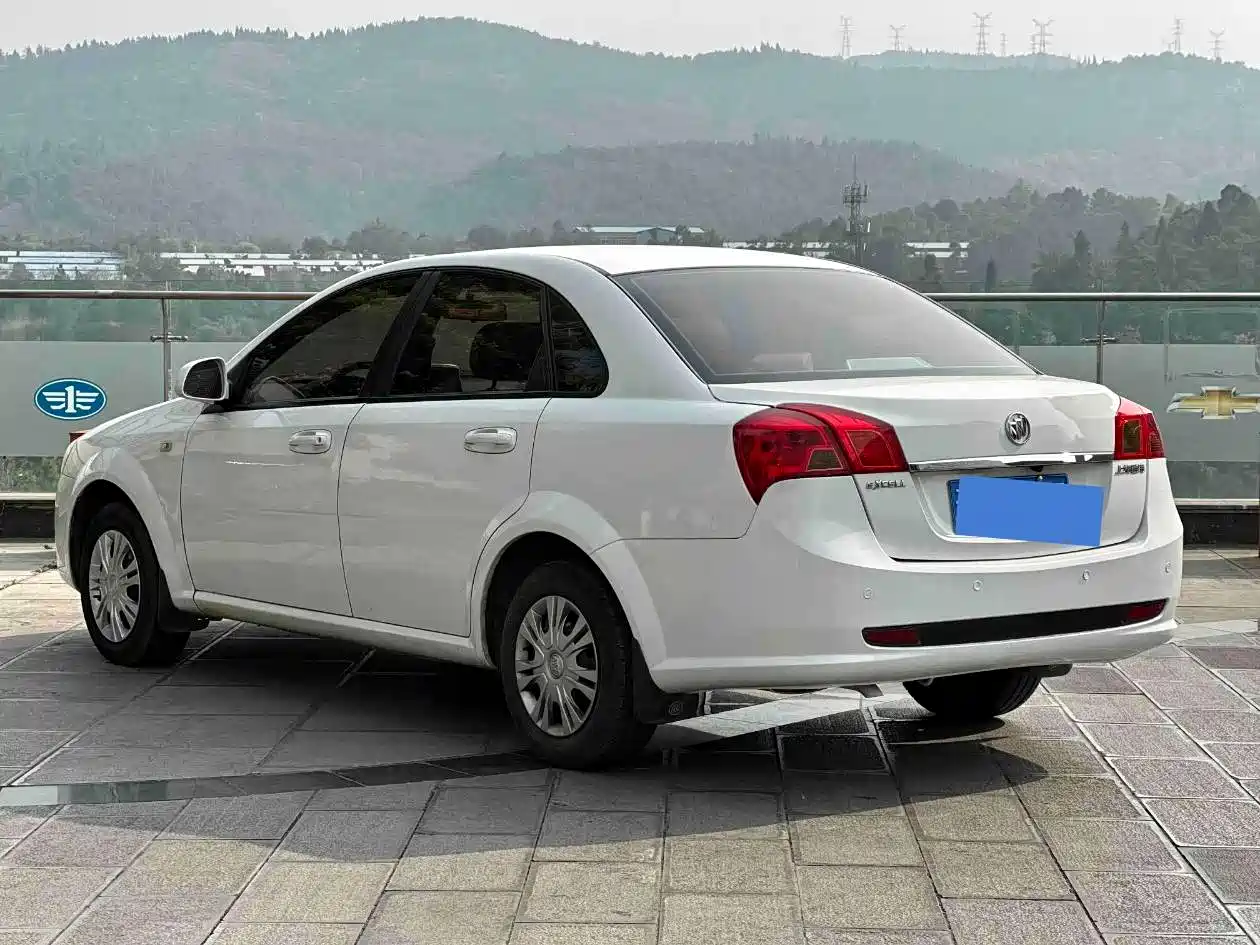 Buick Excelle 2015 1.5L Automatic Classic фото 6