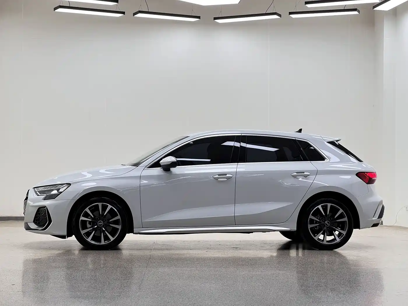 Фото 4 - Audi A3