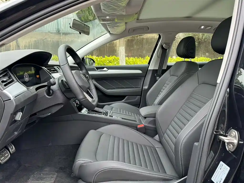 Volkswagen Magotan 2023 2 Million Units Commemorative Edition 280TSI DSG Comfort фото 18