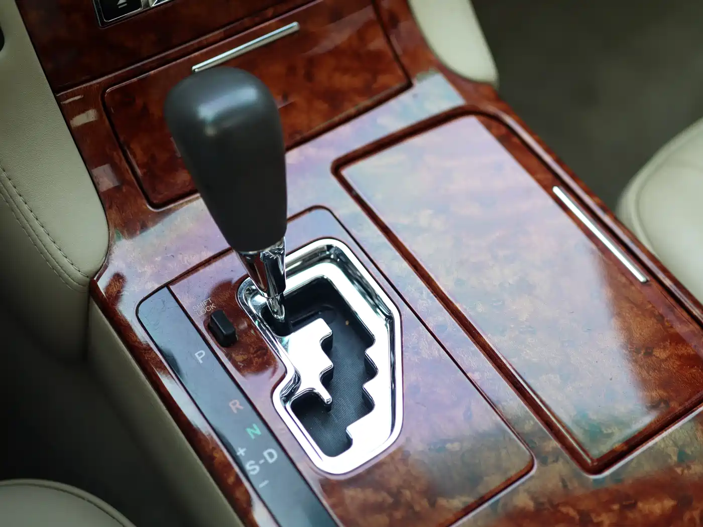 Toyota Crown 2008 2.5L 5th Anniversary Edition фото 15