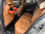 Photo 8 - Lexus UX