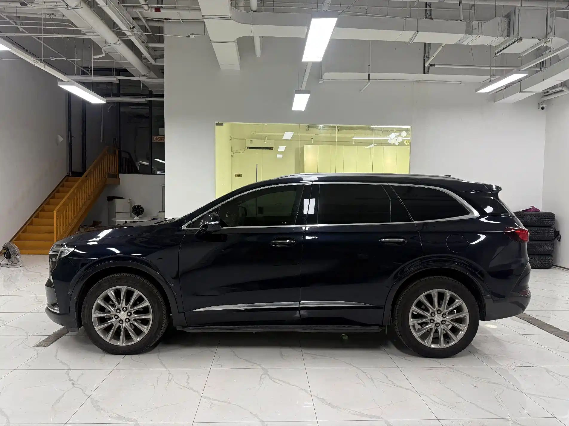 Photo 3 - Buick Enclave