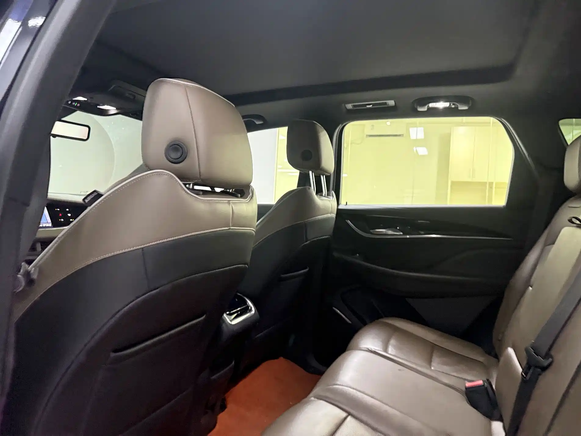 Photo 15 - Buick Enclave
