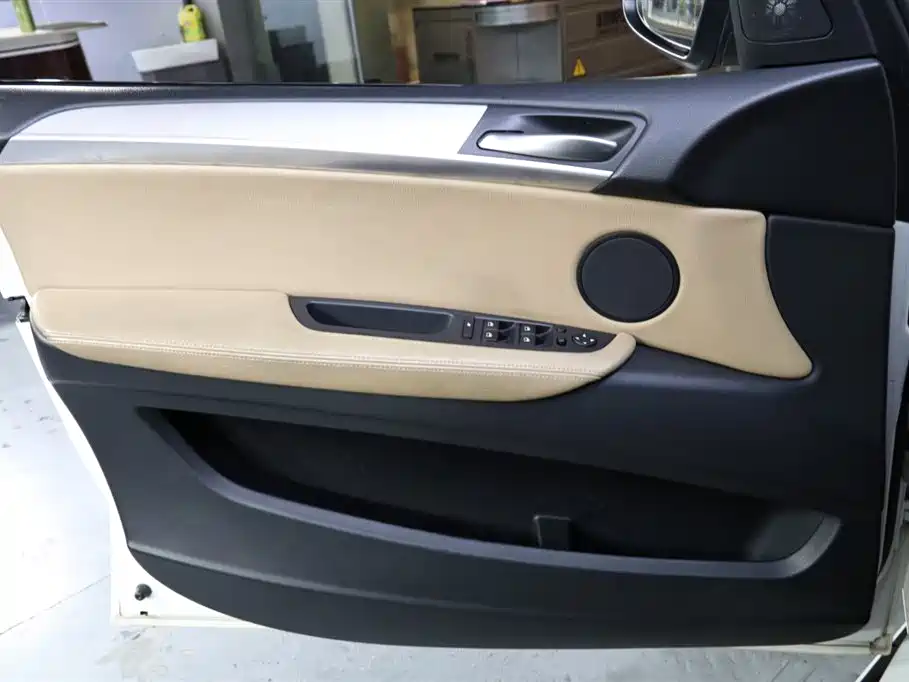 BMW X5 M 2010 X5 M фото 10