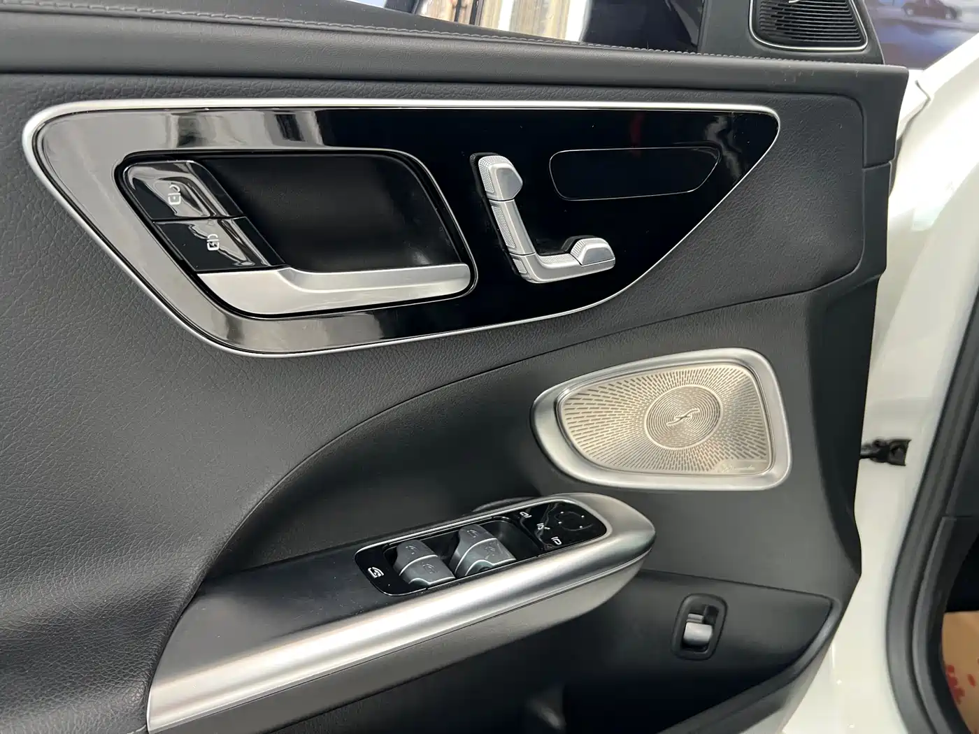Mercedes-Benz C-Class 2023 C 260 L Night Edition Sport фото 18