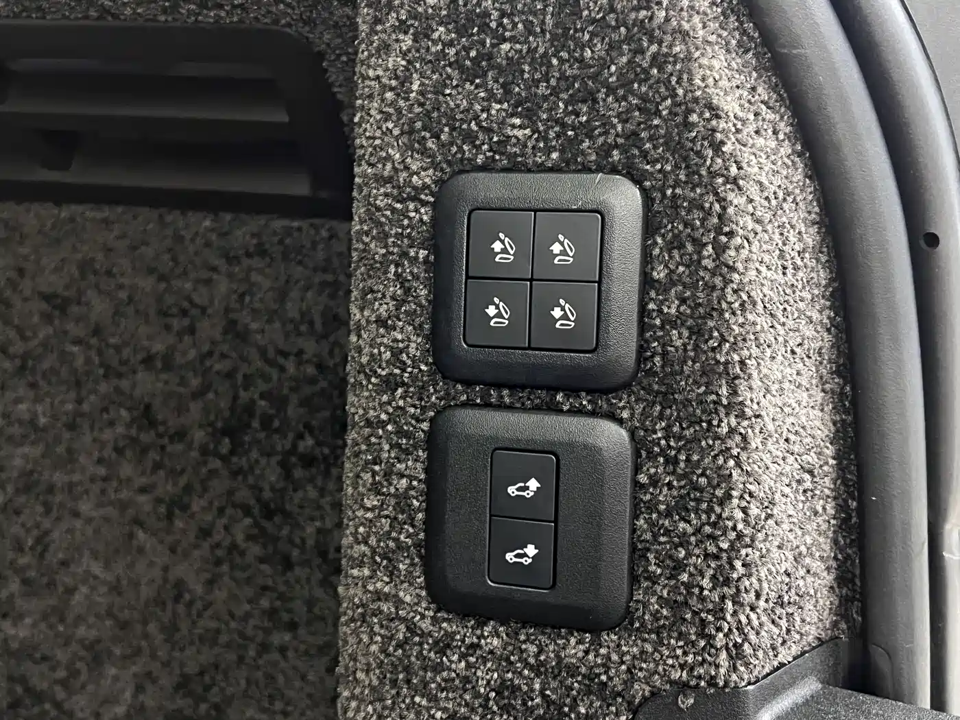 Land Rover Range Rover 2018 3.0 SC V6 Vogue Heritage Extended Edition фото 39