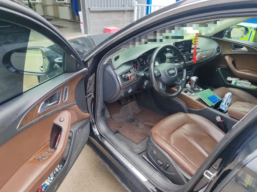 Photo 14 - Audi A6L